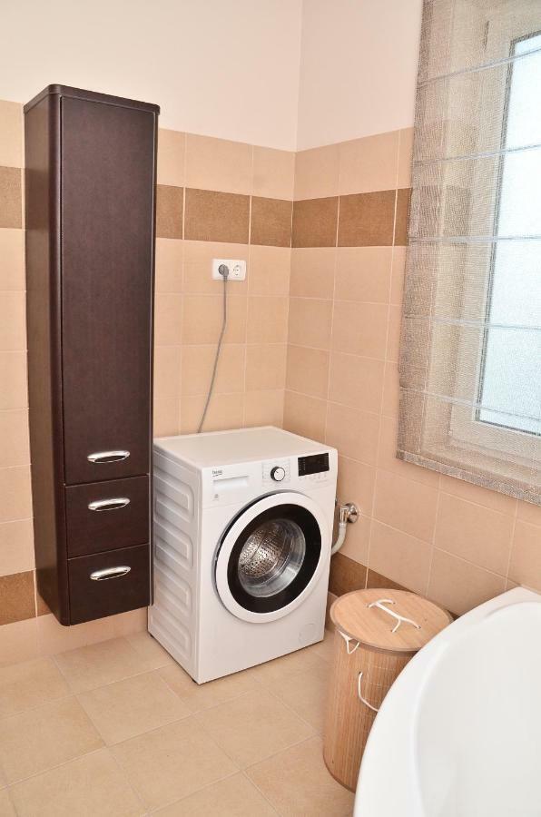 Diamond House Apartment Hajdúszoboszló Екстериор снимка