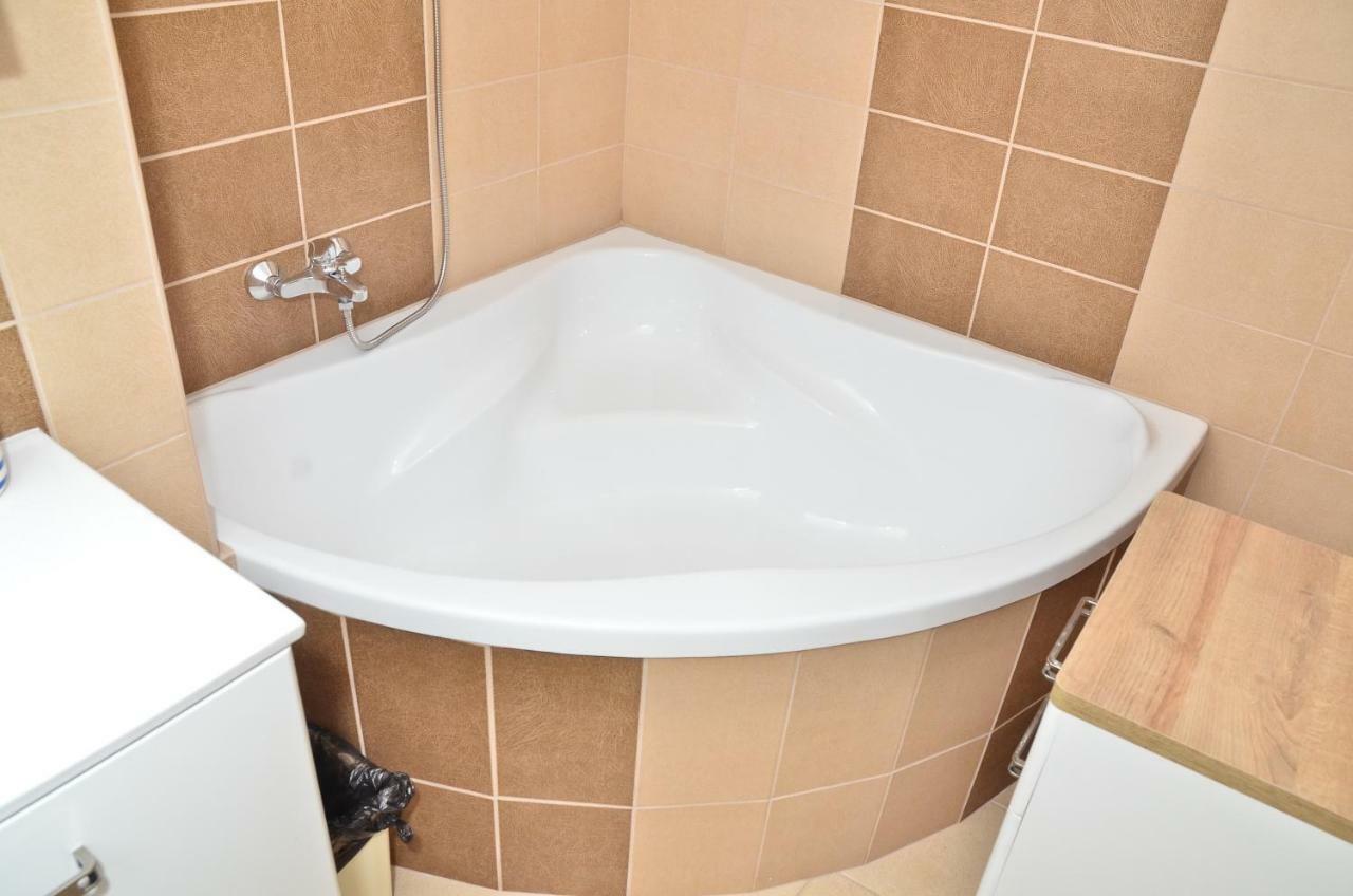 Diamond House Apartment Hajdúszoboszló Екстериор снимка