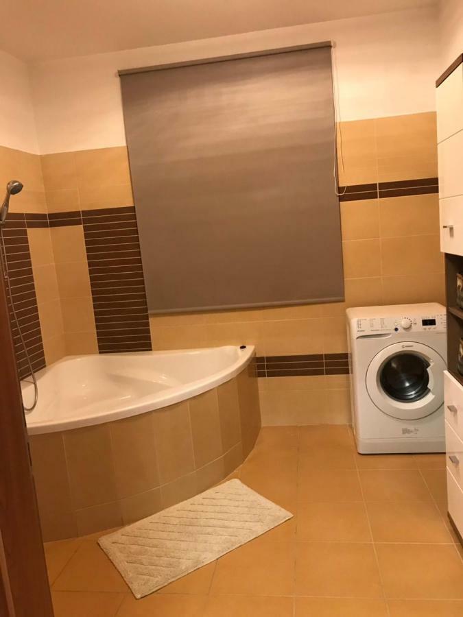 Diamond House Apartment Hajdúszoboszló Екстериор снимка