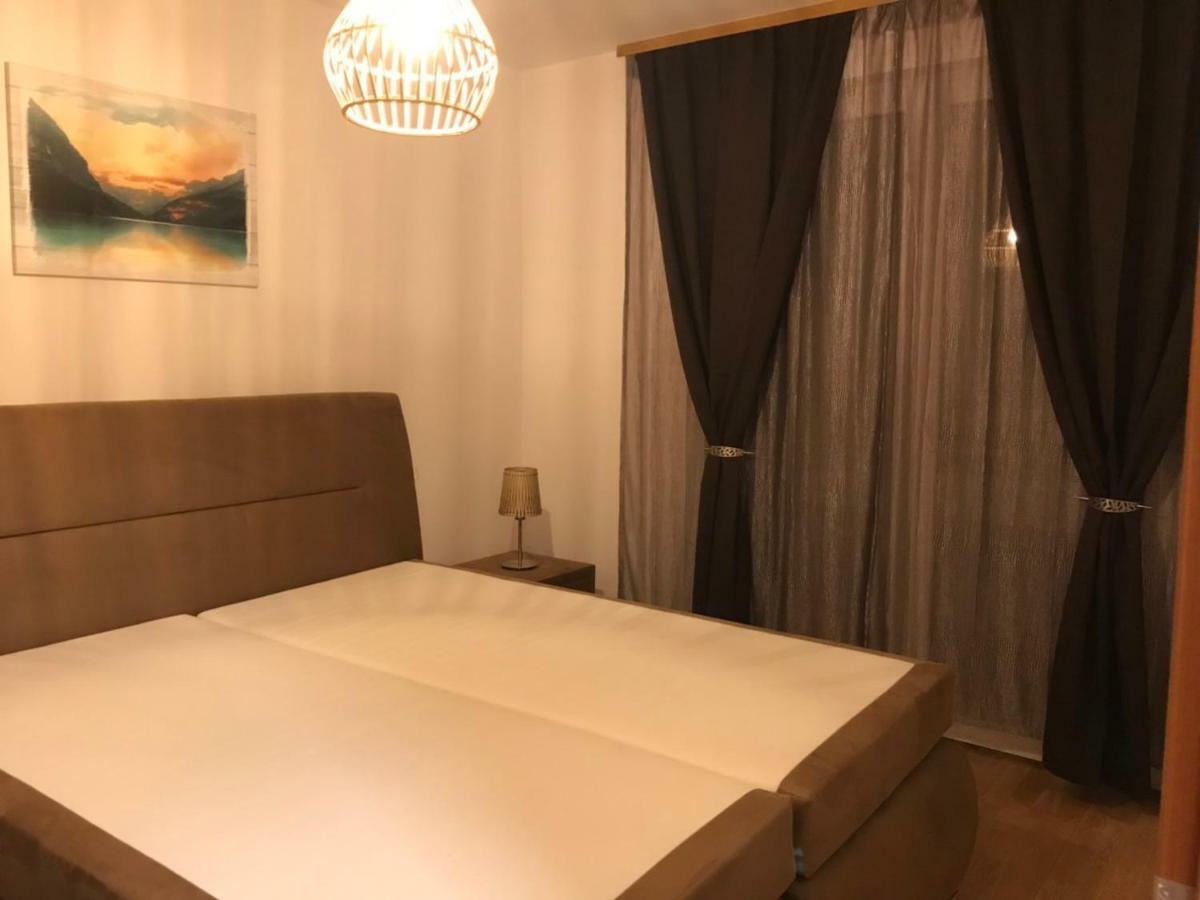 Diamond House Apartment Hajdúszoboszló Екстериор снимка