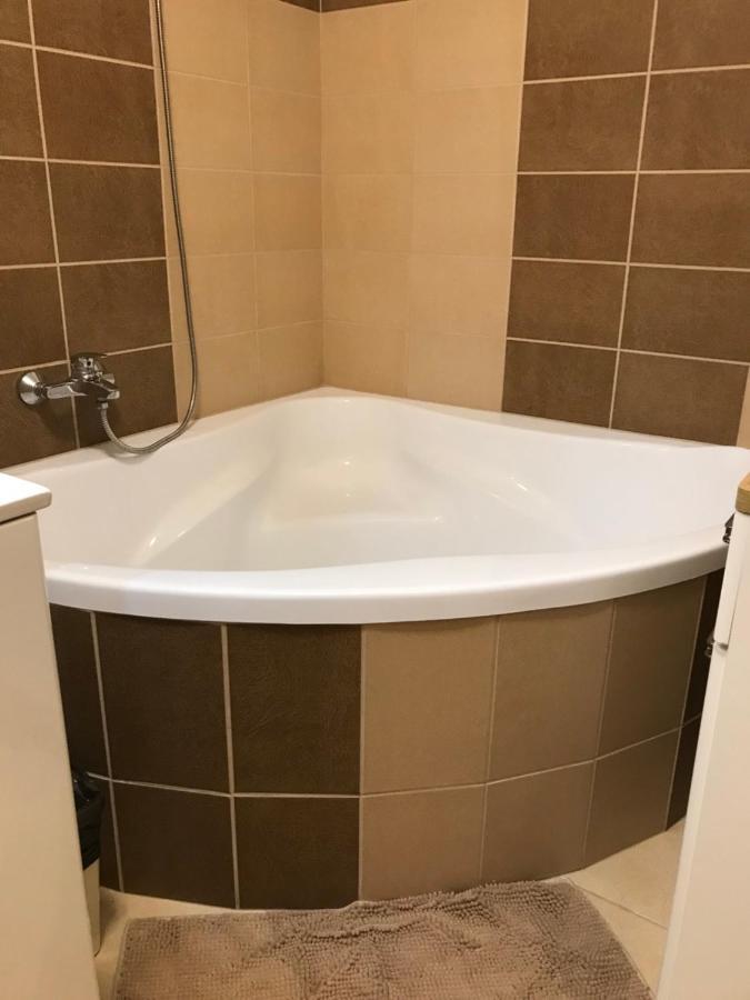 Diamond House Apartment Hajdúszoboszló Екстериор снимка